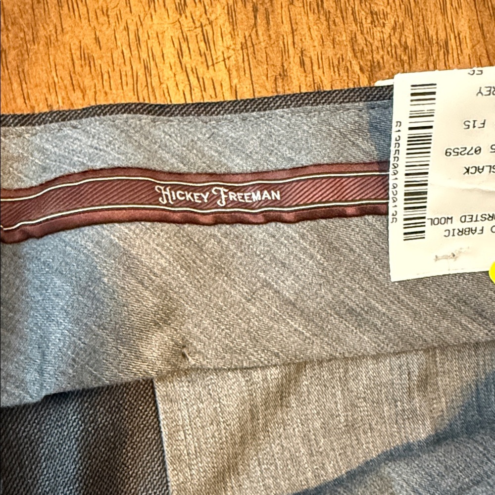 Hickey Freeman Men’s Wool Dress Pants- Grey, Size 36 Regular - Picture 3 of 9